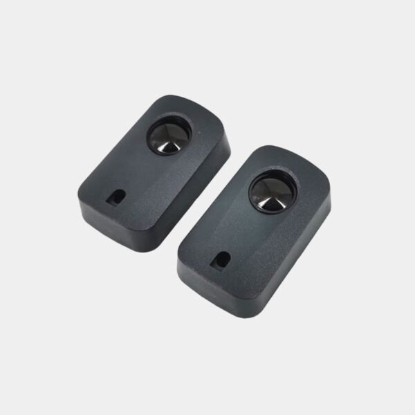 infrared sensor photocell IR33, detects obstructions, pausing barrier gate descent to prevent collisions and enhance safety.