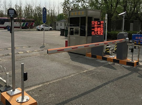 Loop Detector vs. Infrared Sensor The Ultimate Barrier Gate Safety Showdown